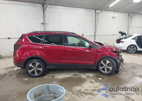 2017 Ford Escape Se из США, поврежденный, VIN 1FMCU9GD4HUE03462